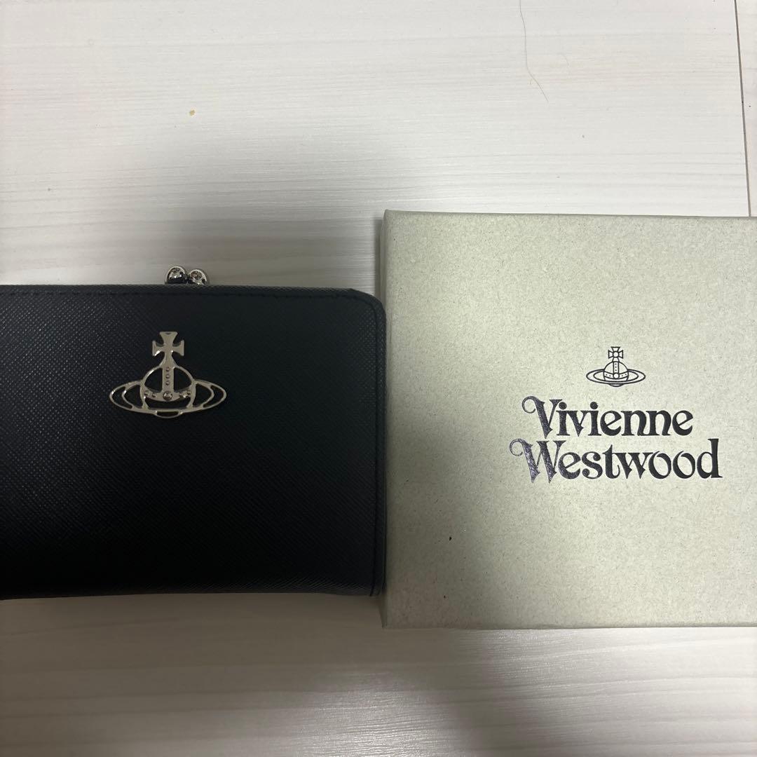 Vivienne Westwood Black 二つ折り財布　ほぼ新品