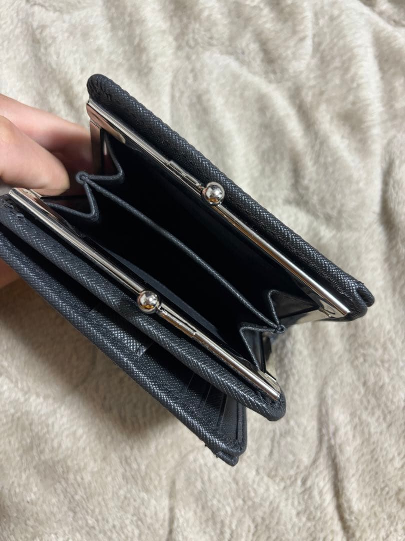 Vivienne Westwood Black 二つ折り財布　ほぼ新品