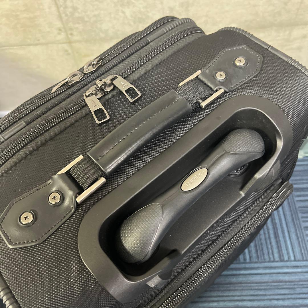 トラベルプロ　フライトクルー5 航空関係者用　Travelpro 21インチ