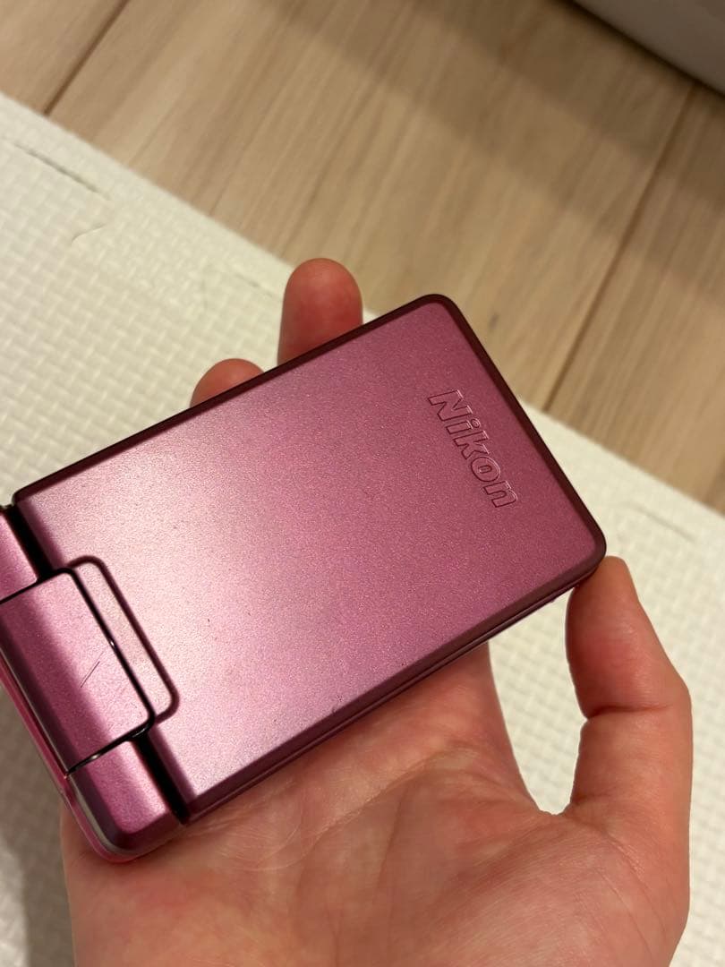 Nikon Coolpix S6900ピンク デジタルカメラ 本体と充電器