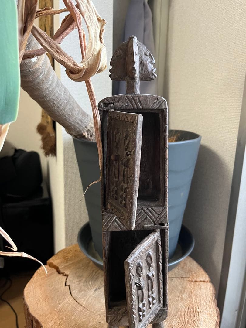 ドゴン族　薬箱　アフリカンアート 木製彫刻