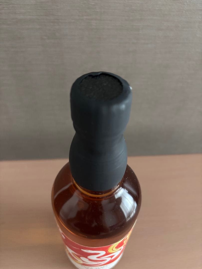 右田ウイスキー　島根県限定　300本限定の巳年ラベル　化粧箱付き　2025