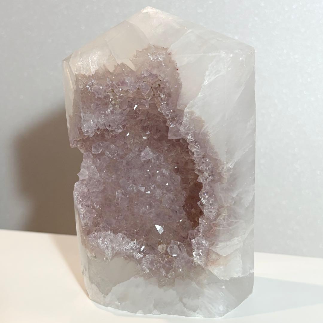 非常にレア！ アメジストジオード瑪瑙 大きいサイズ 673g ジオード