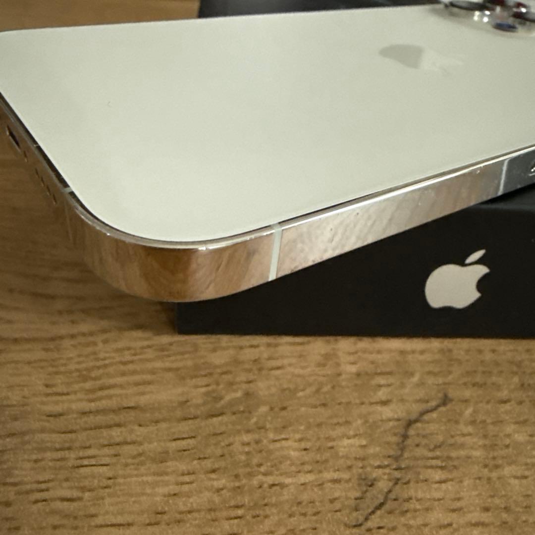 iPhone 12 Pro Max シルバー 256GB ケース、フィルム付き