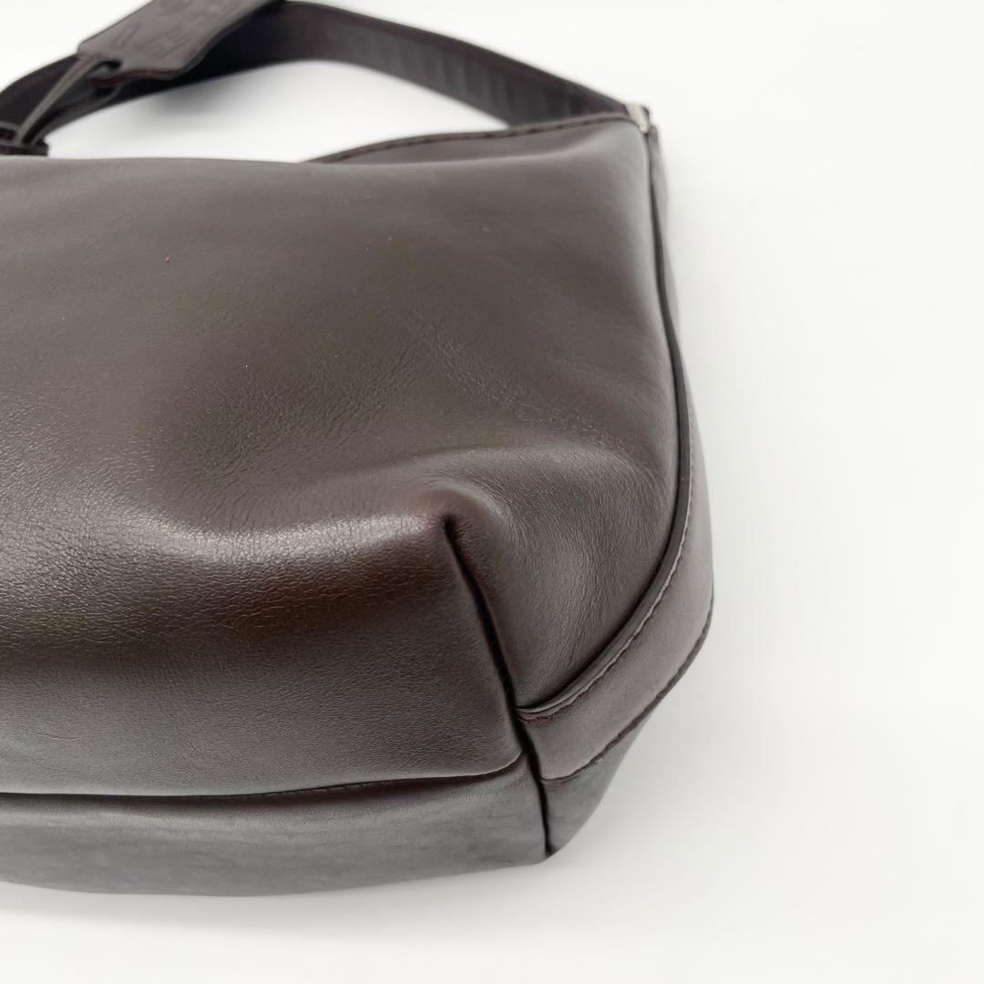 美品　HIROFU ワンショルダーバッグ　レザー　ブラウン　チャーム付