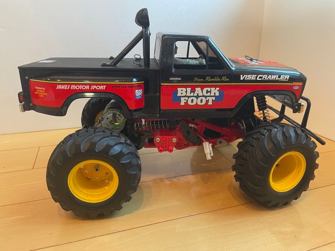 タミヤ1／10電動RC完成セット　XBブラックフット