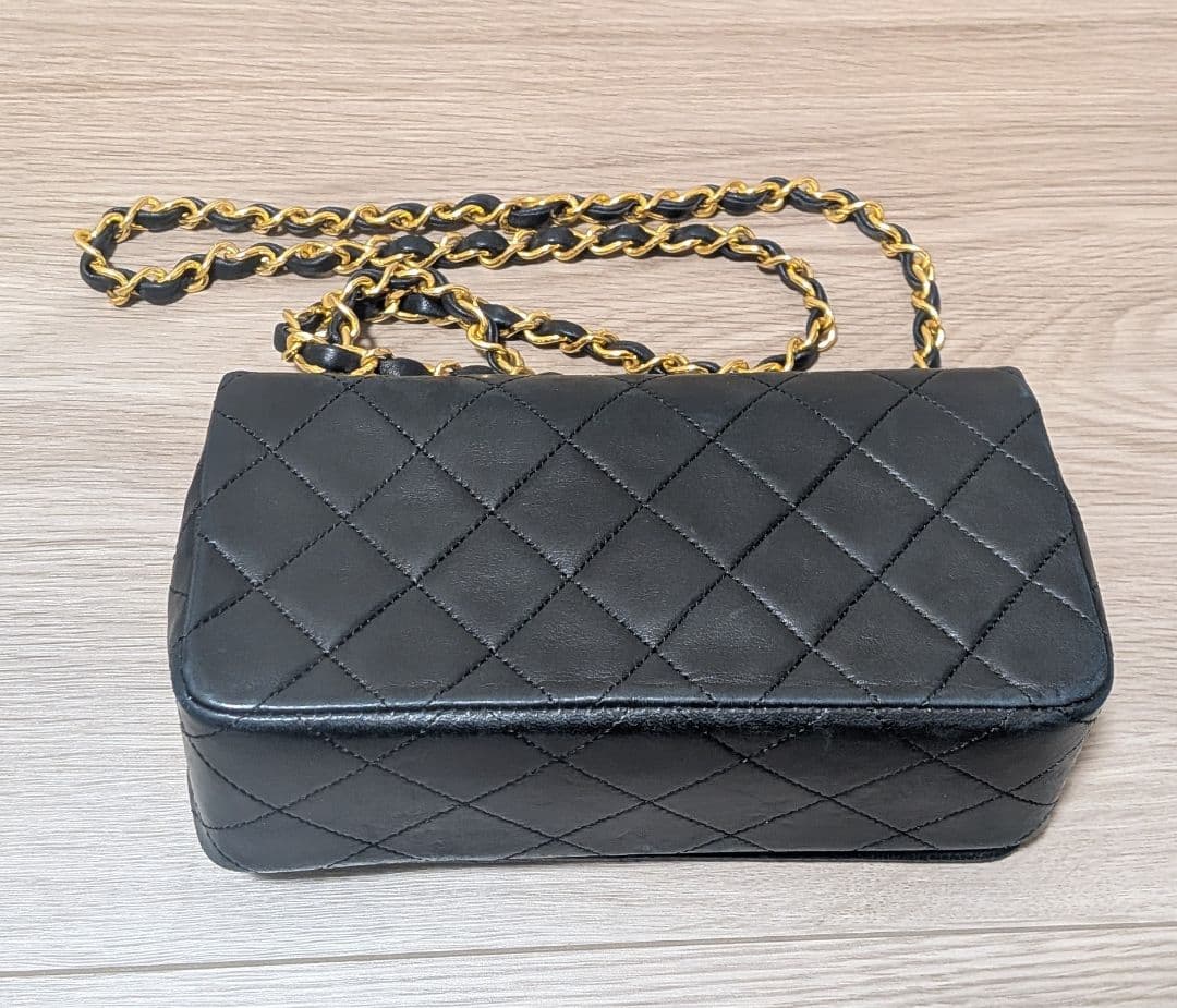 ド*ン様 CHANEL シャネル マトラッセ チェーンショルダーバッグ ラムスキ