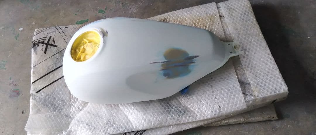 ホンダ レブル250 タンク　ホワイトパール