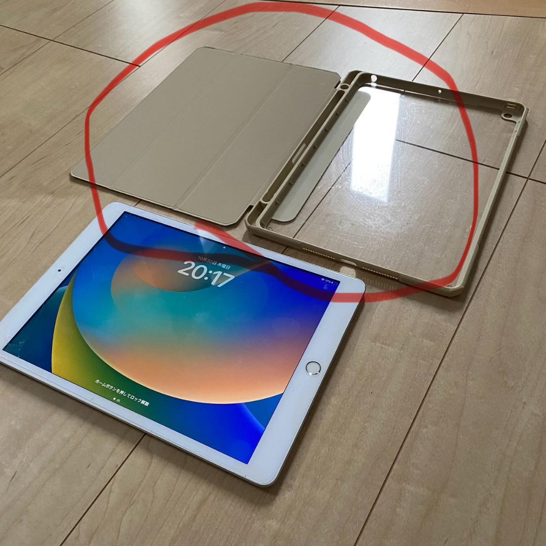iPad 第7世代 10.2インチ 32GB シルバー 本体 カバー付き