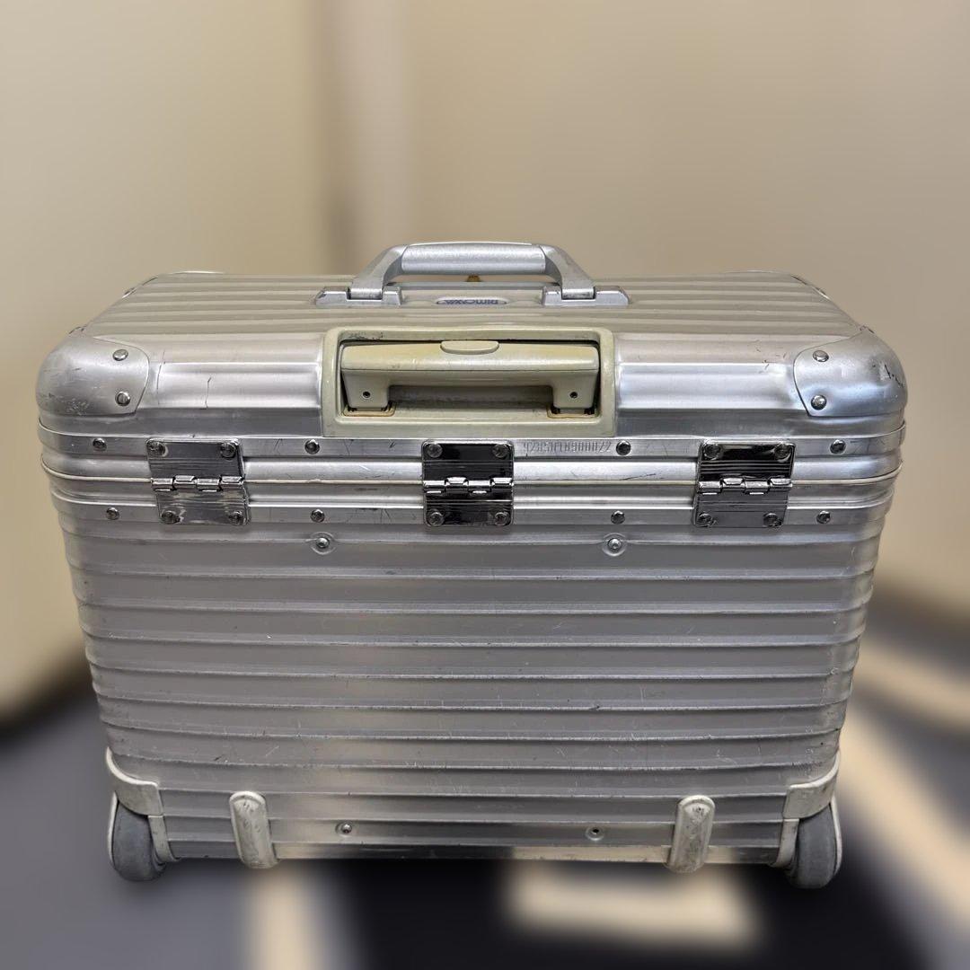 リモア パイロット シルバー アルミ キャリーケース