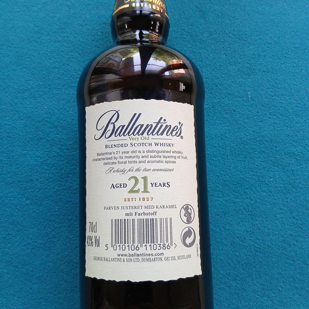 ウイスキー Ballantine's 21 Years Blended Scotch