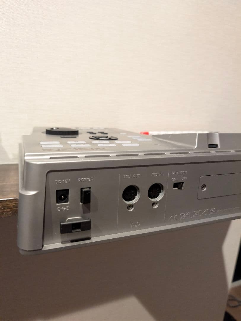 動作品 ZOOM MRS-802 マルチトラックレコーダー CD-RW搭載