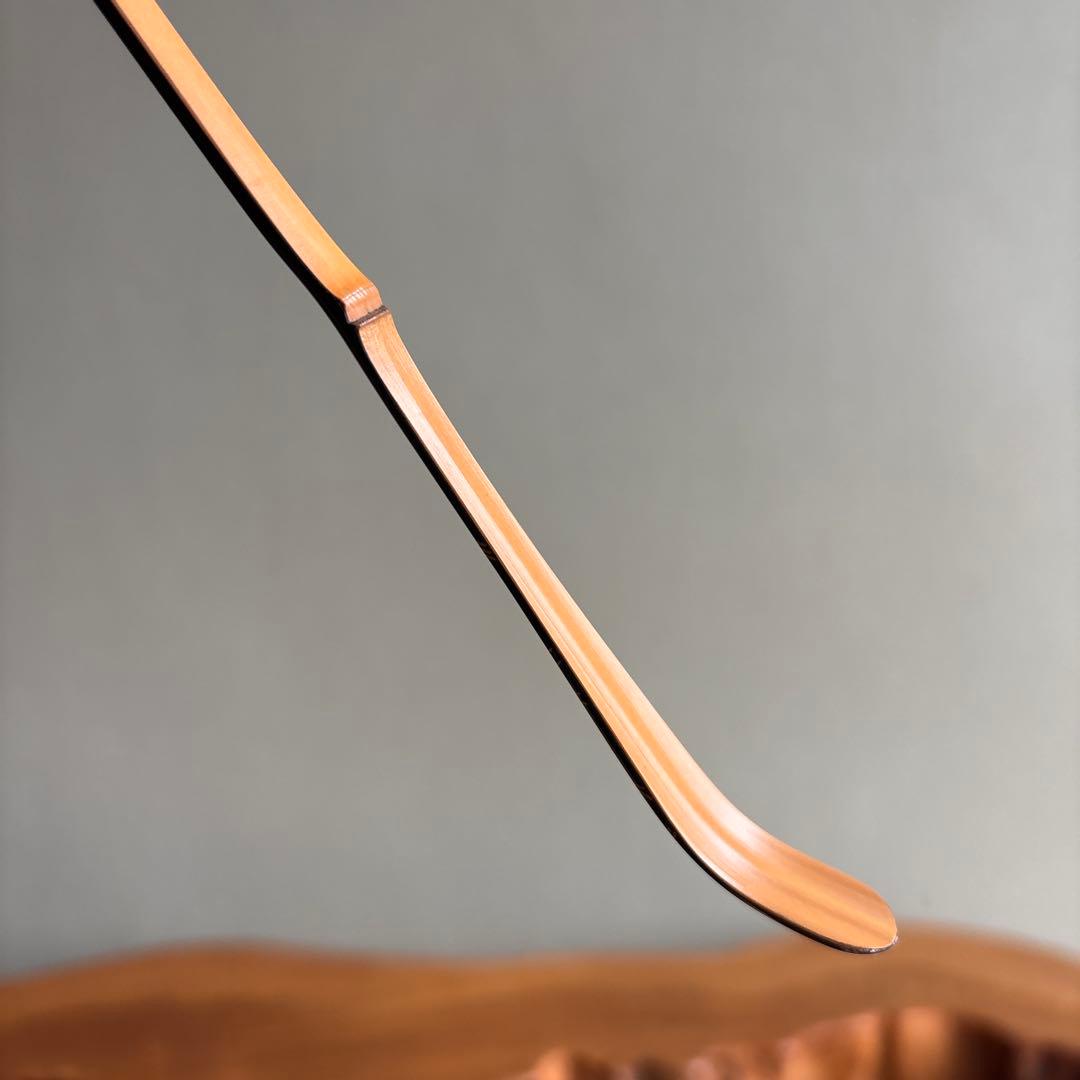 茶杓 銘「清流」 大徳寺松長剛山 水蒔絵茶杓 竹筒 木箱入り