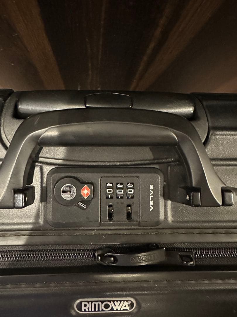 RIMOWA SALSA 黒　リモワ サルサ 25L 廃盤2輪キャリーケース