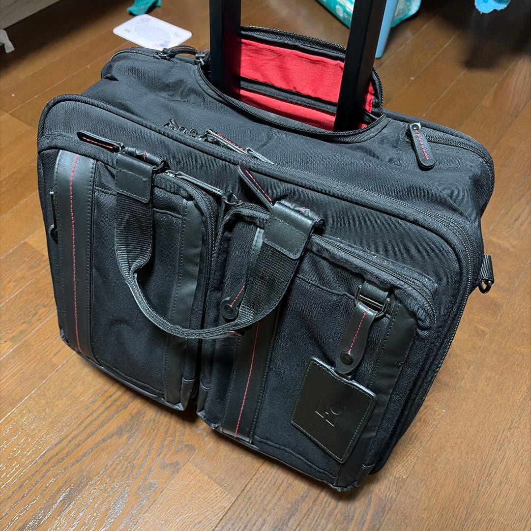 キャリーケース よこ型 2輪 26リットル 機内持ち込みサイズ