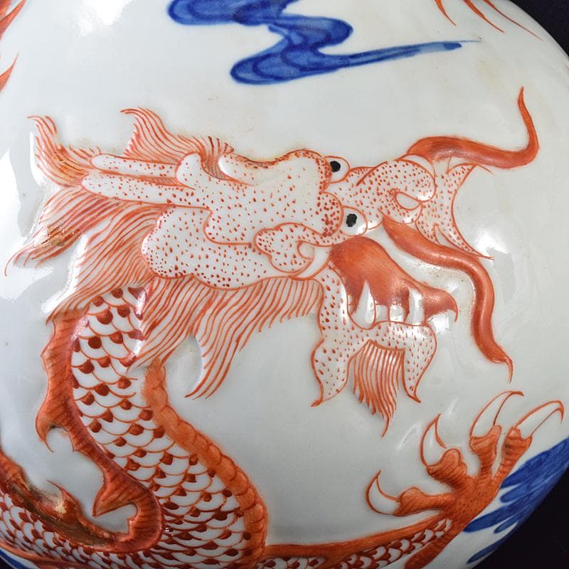 中国　大清乾隆年製款　青花紅釉盛上雲龍文　長顎瓶　M　R8285B