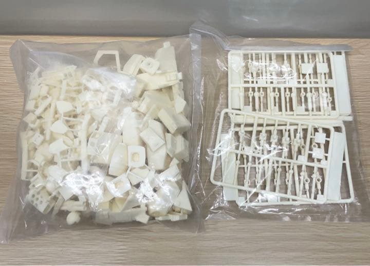 1/72スケールレジンキャストキット ダグラム 武装強化型B 未組み立て品