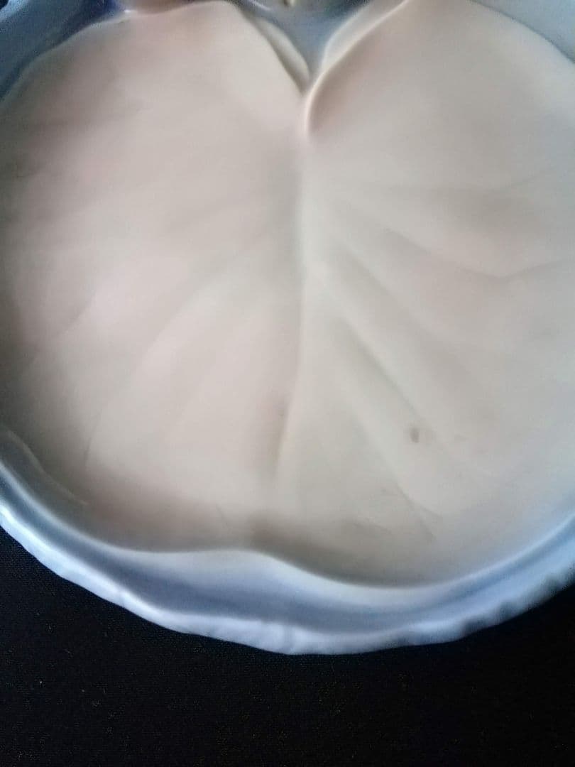 逸品　蓮の花プレート　B&G　ビング オー グレンダール　デンマーク　釉裏彩