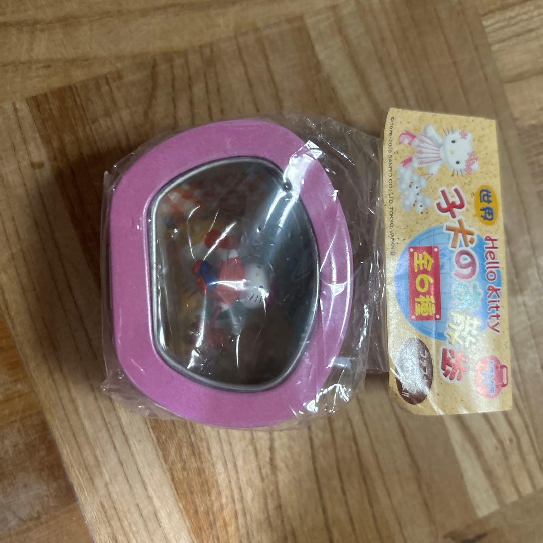 d*9様 ハローキティ 子犬のお散歩　5種類