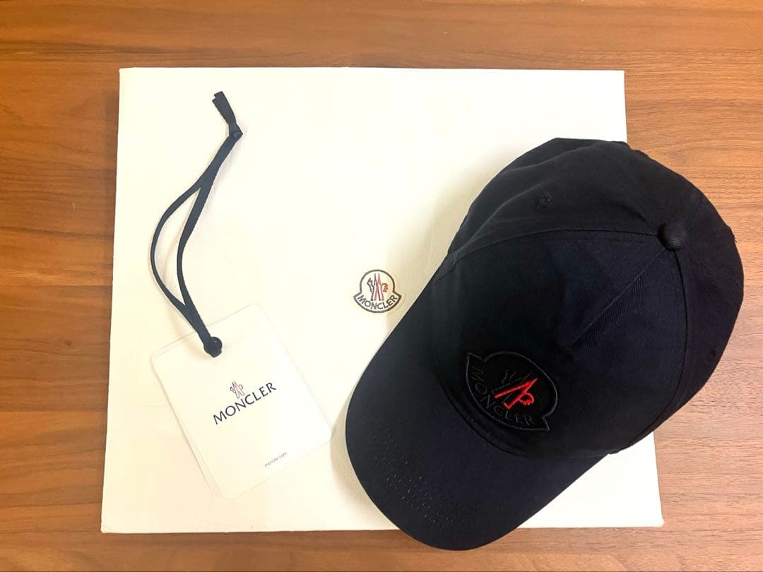 【正規品　認証確認済】MONCLER ベースボールキャップ