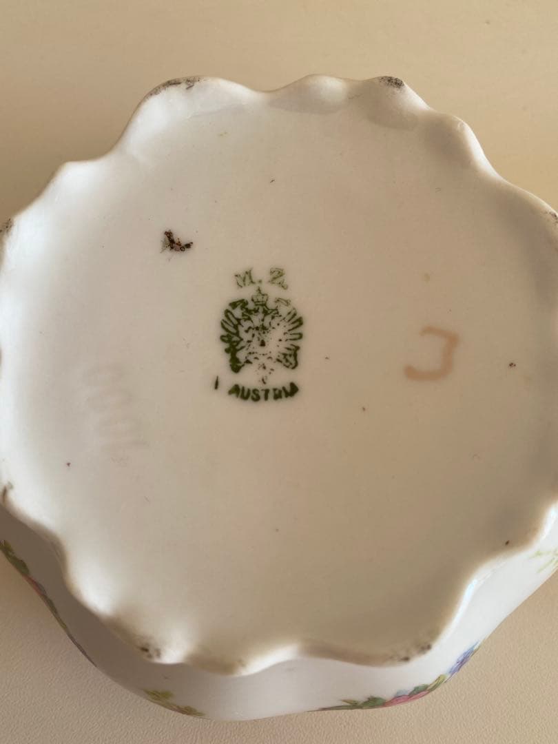 アンティークオーストリア製 花柄陶器ボックス