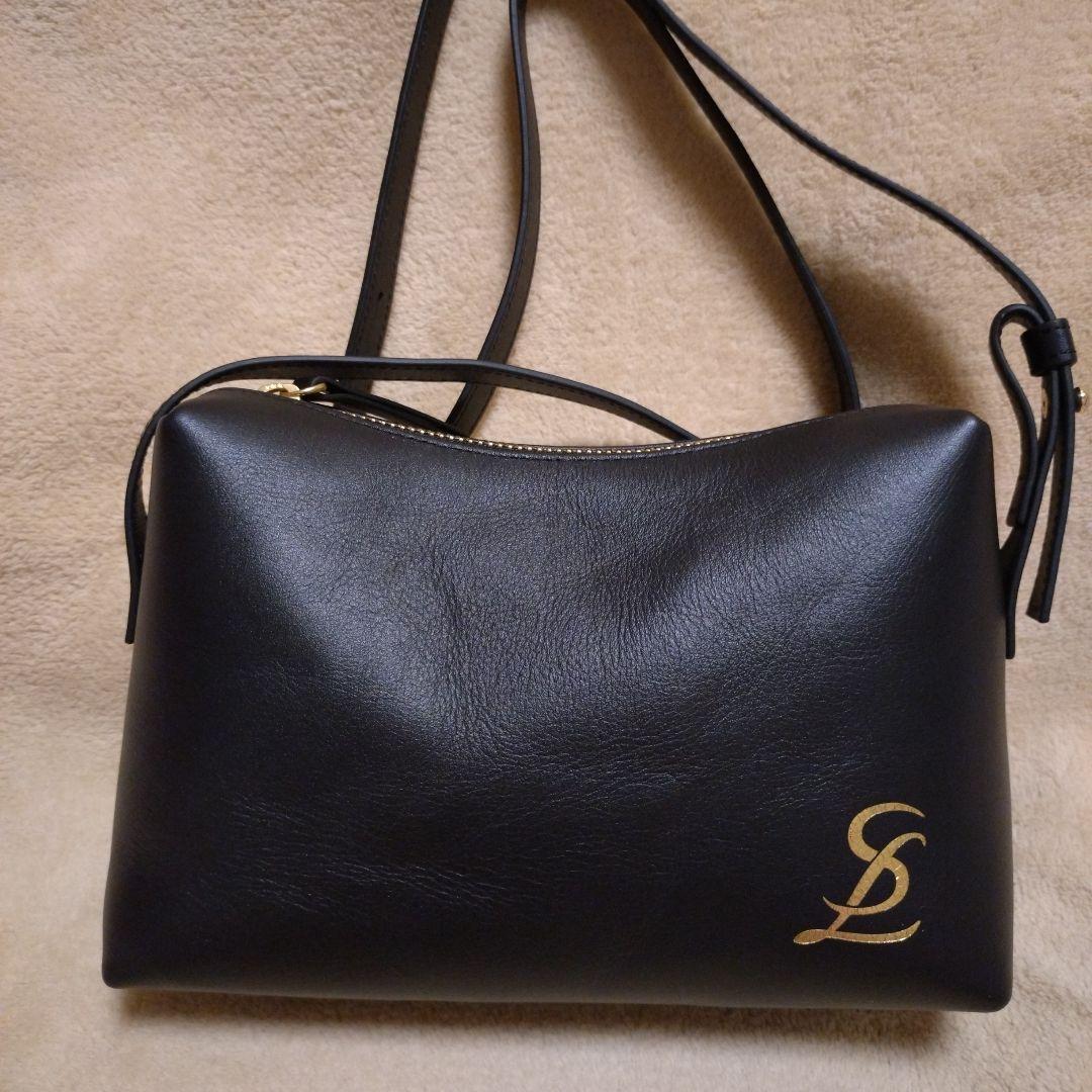 n.ssignカズタSULA黒 レザー ショルダーバッグ