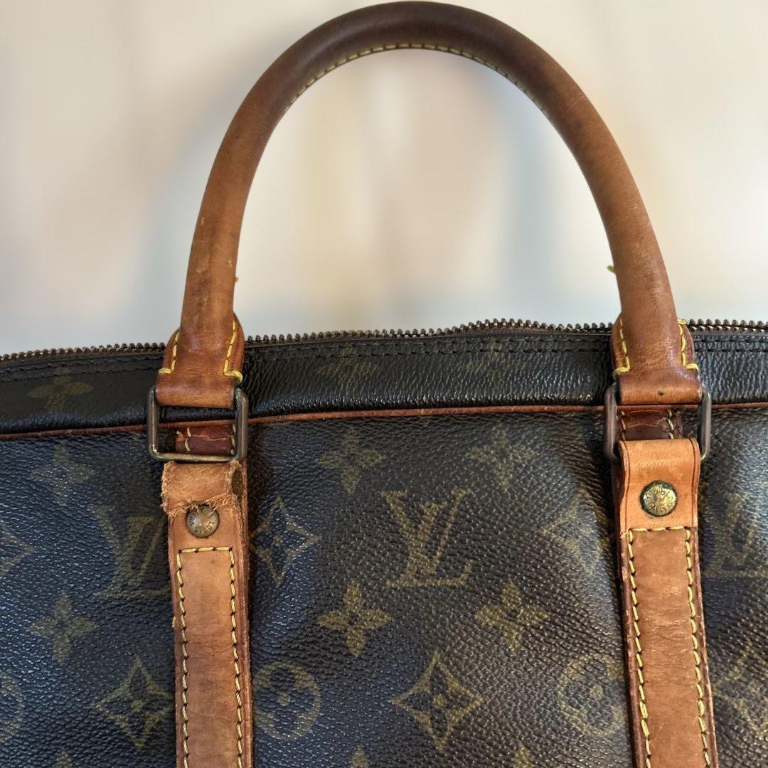 【最安値】ルイヴィトン モノグラム ポルトドキュマン・ヴォワヤージュ