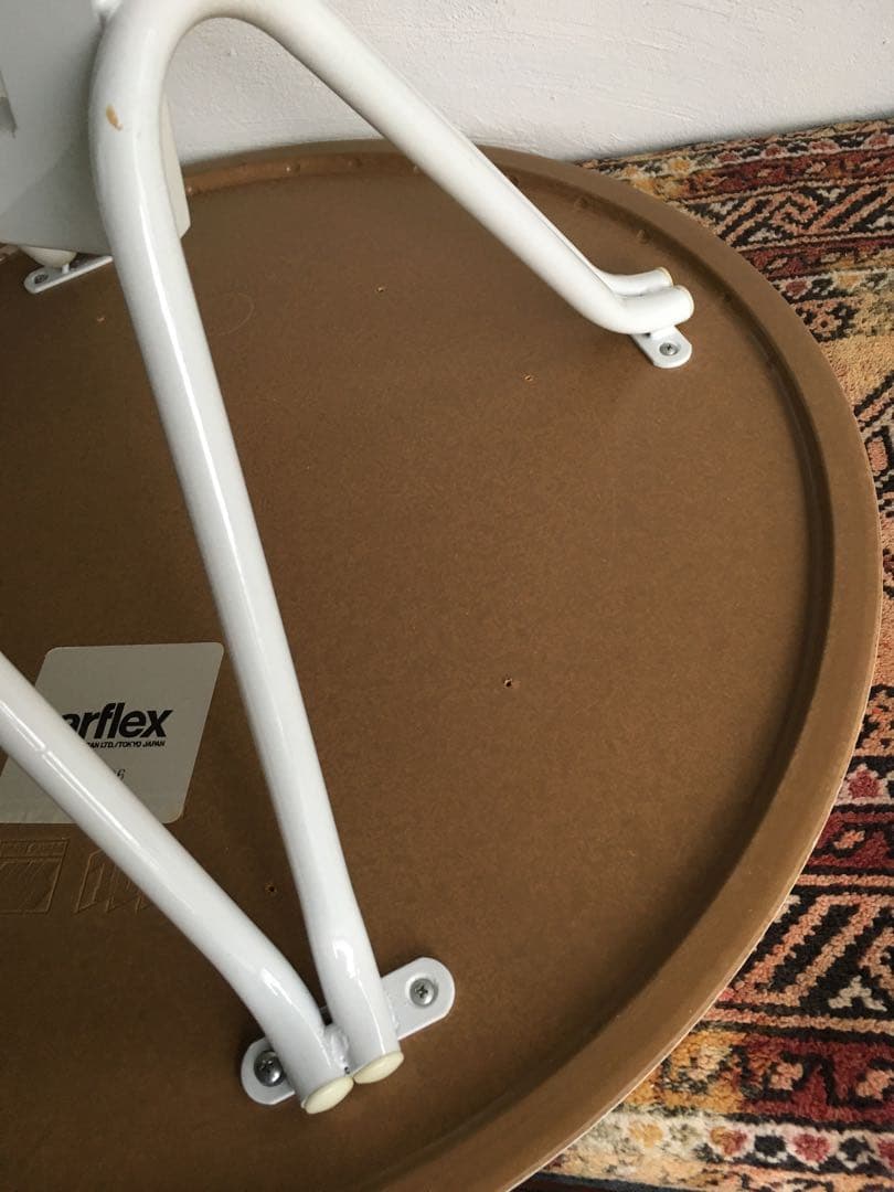 arflex ラウンドテーブル