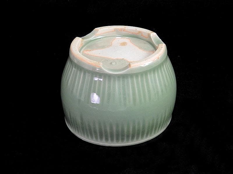 三田青磁　幾何学紋　草紋の図　火入れ　D876AS-Bks