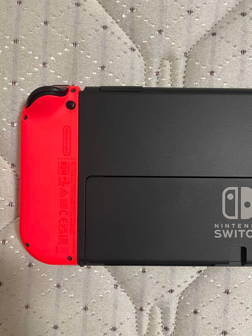 【美品】Nintendo Switch 有機ELモデル