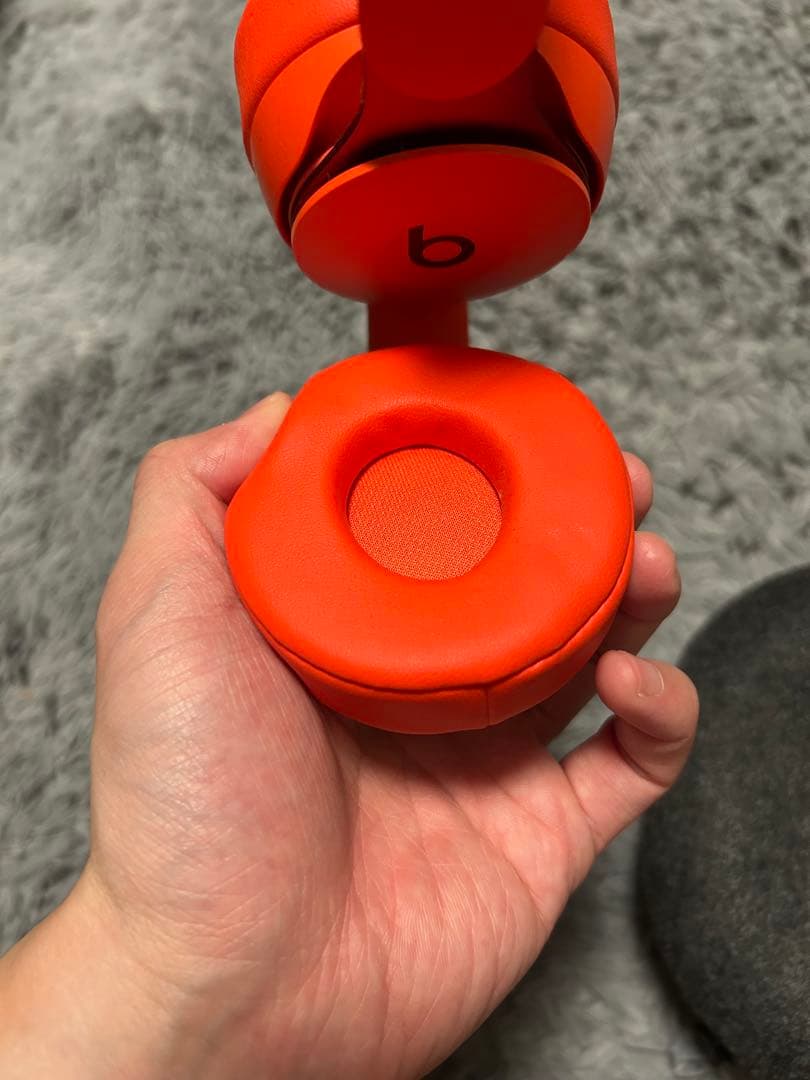 Beats by dr dre Solo Pro 本体とケース