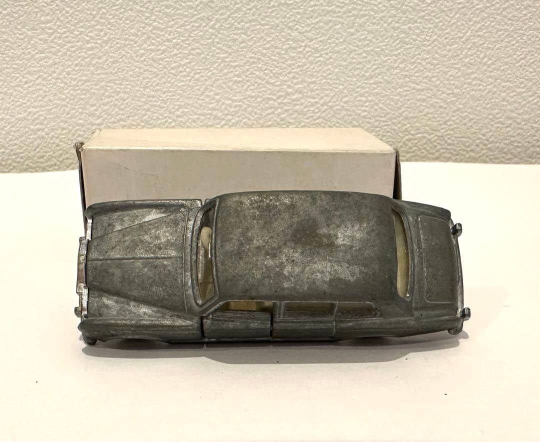 トミカ 日本製 無塗装 ロールスロイス ファントムⅥ