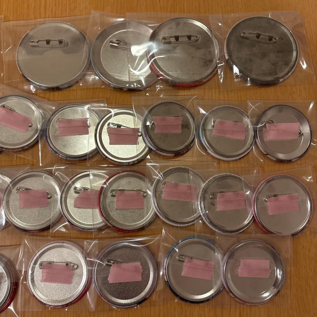 TWICEツウィ 缶バッチセット