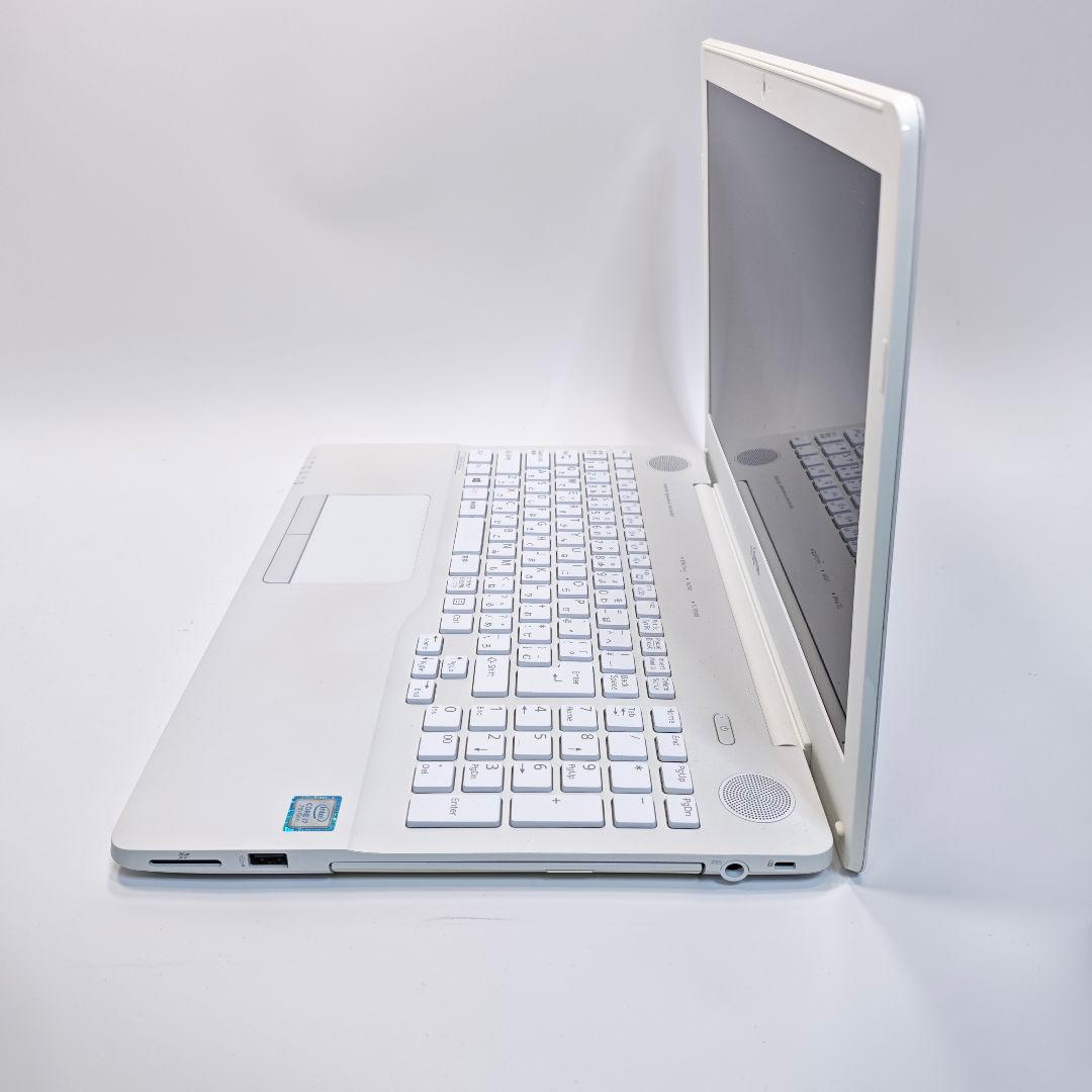 富士通 LIFEBOOK AH50/D2 FMVA50D2WP