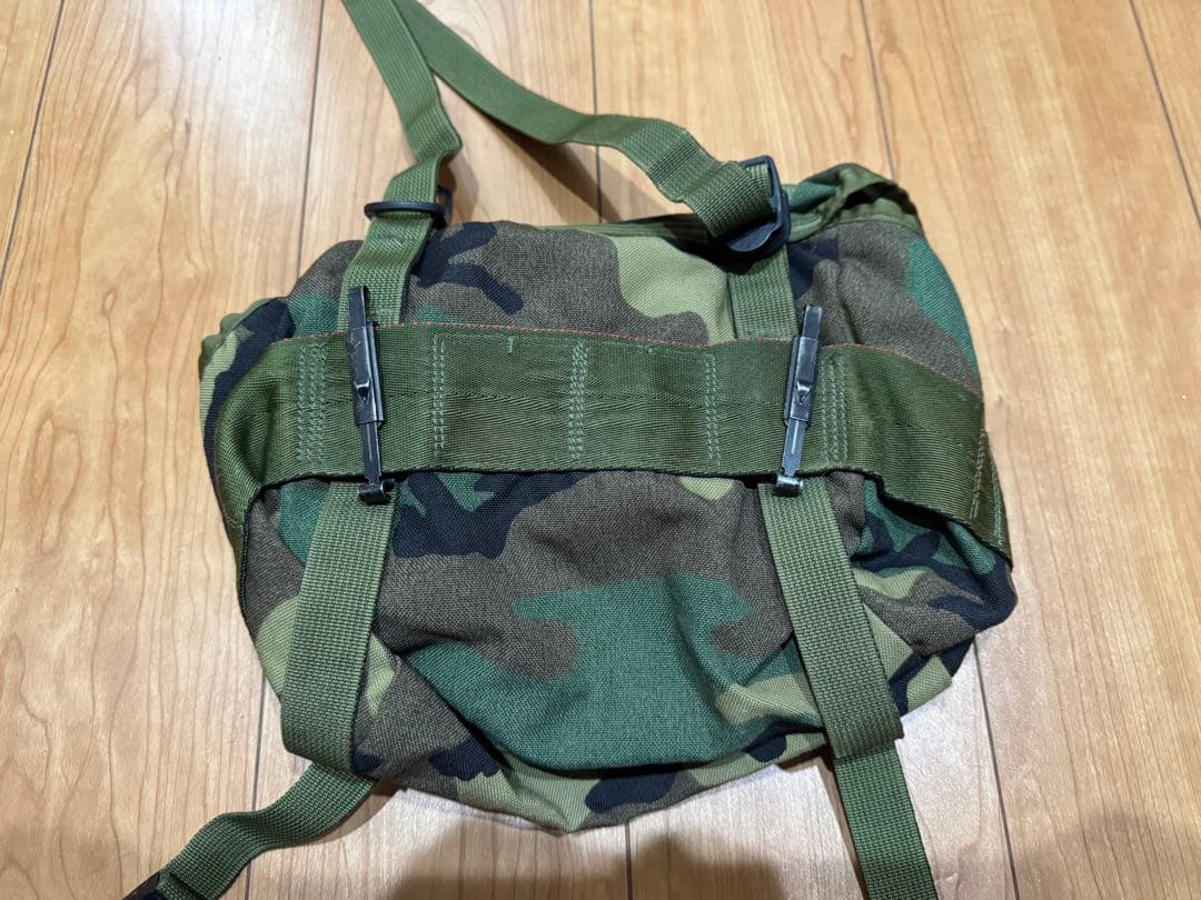 【米軍実物】極上品 米軍のMOLLEフィールドパック ブットパック 97年製