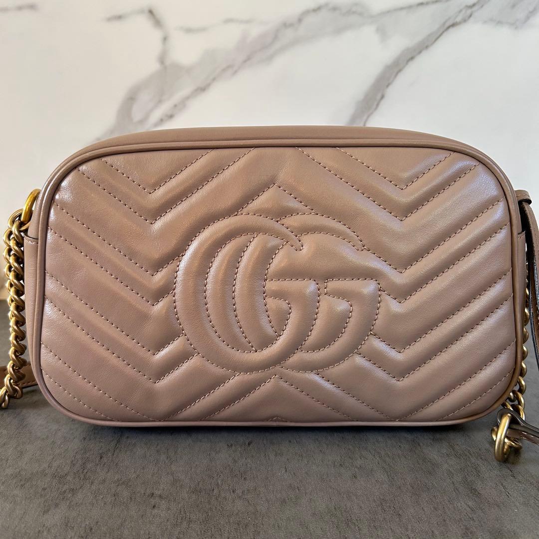 匿名配送 美品 GUCCI ショルダーバッグ GGマーモント キルティング