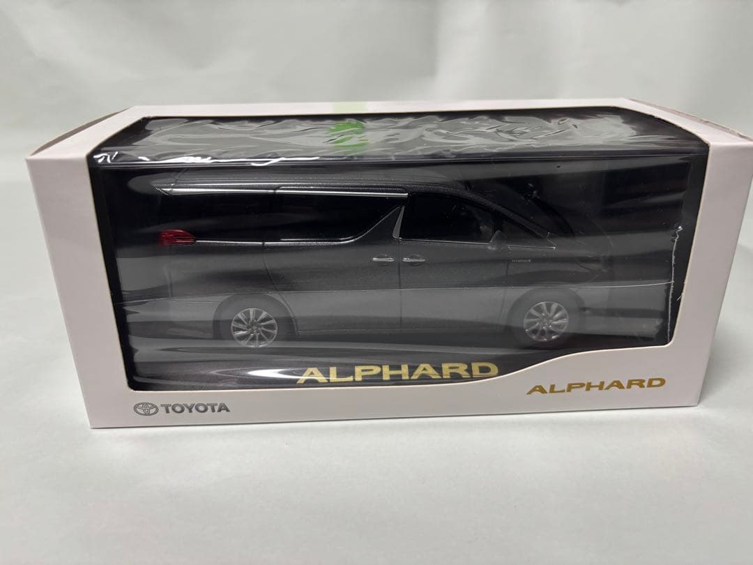 【最終価格】旧型アルファード前期&エスクワイア後期 ミニカー 3台セット