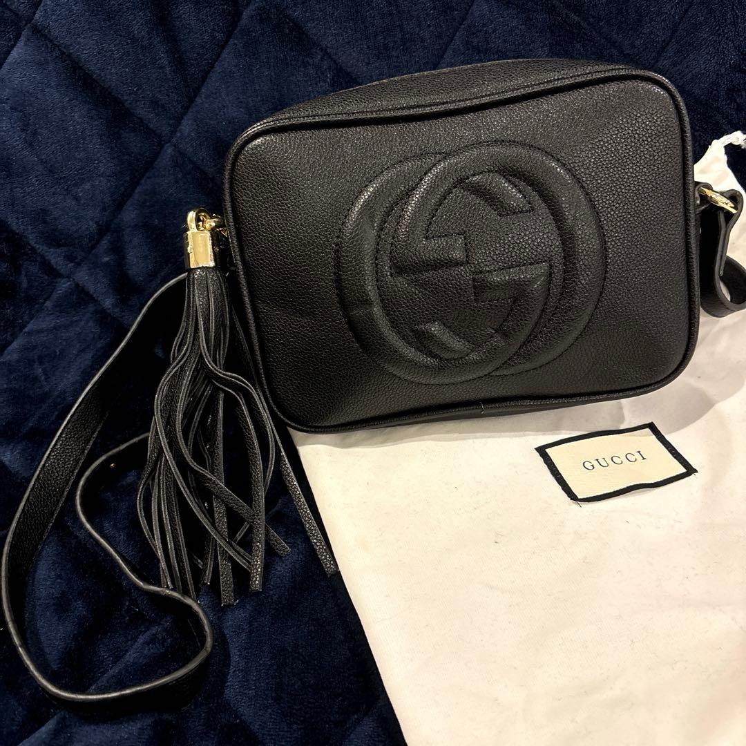 GUCCI ブラック ショルダーバッグ フリンジ付き