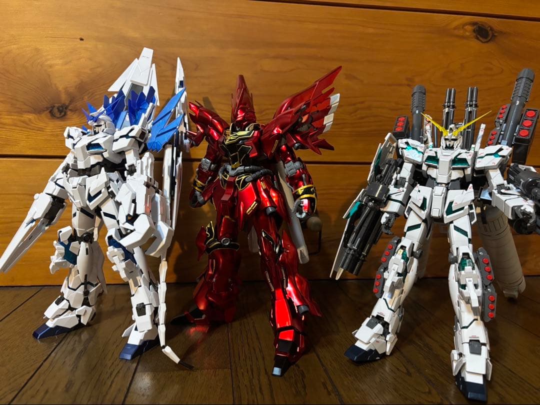 MG ペルフェクティビリティ　フルアーマーユニコーン　シナンジュ　チタニウム