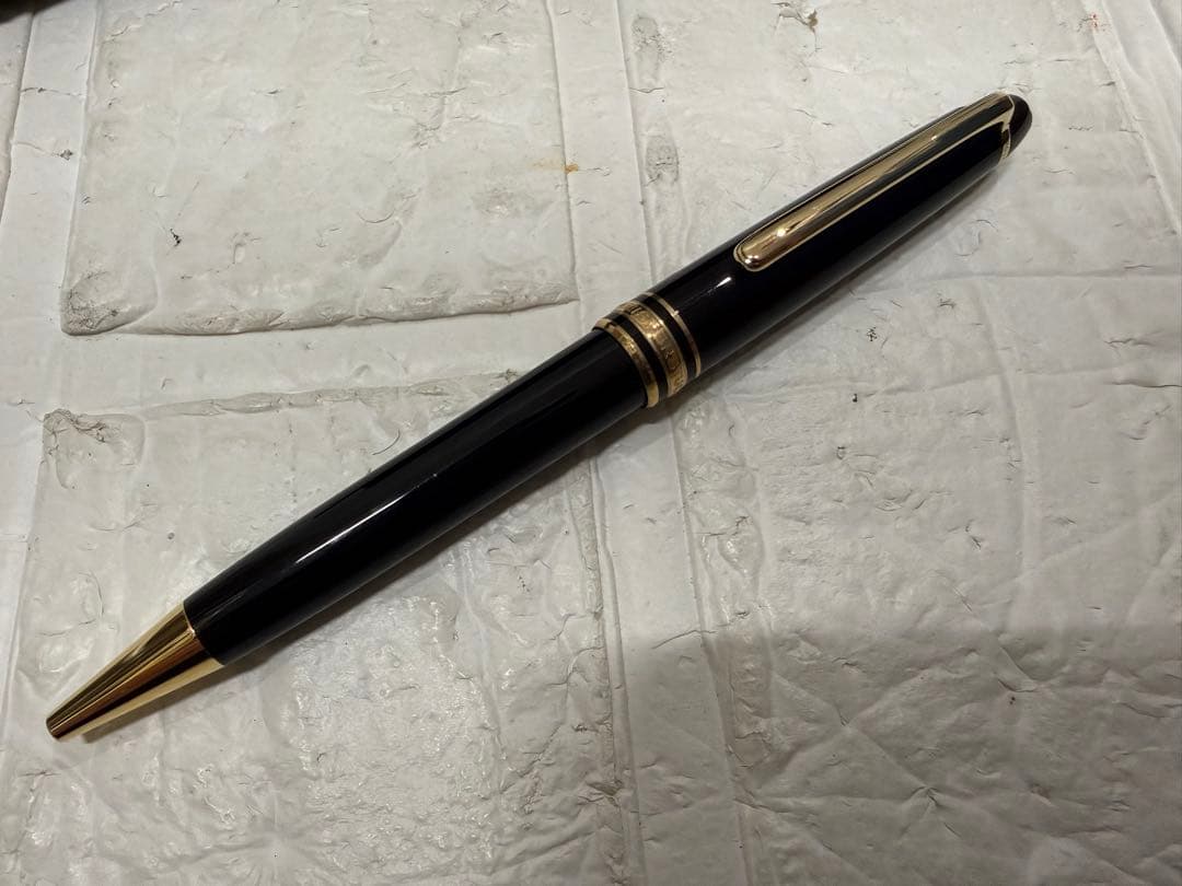 MONTBLANC モンブラン 黒 ボールペン 本体