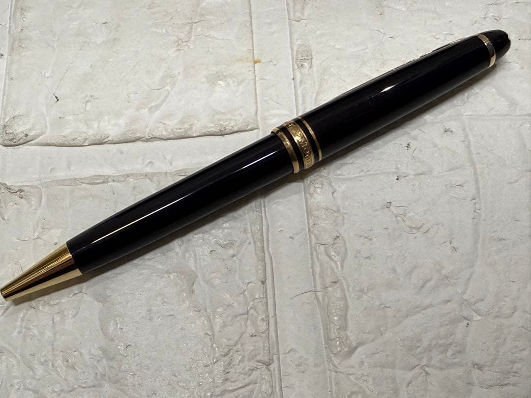 MONTBLANC モンブラン 黒 ボールペン 本体
