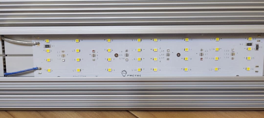 アクロ トライアングル グロー 900