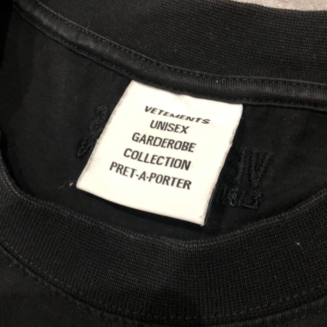 VETEMENTS ヴェトモン 半袖シャツ ブラック