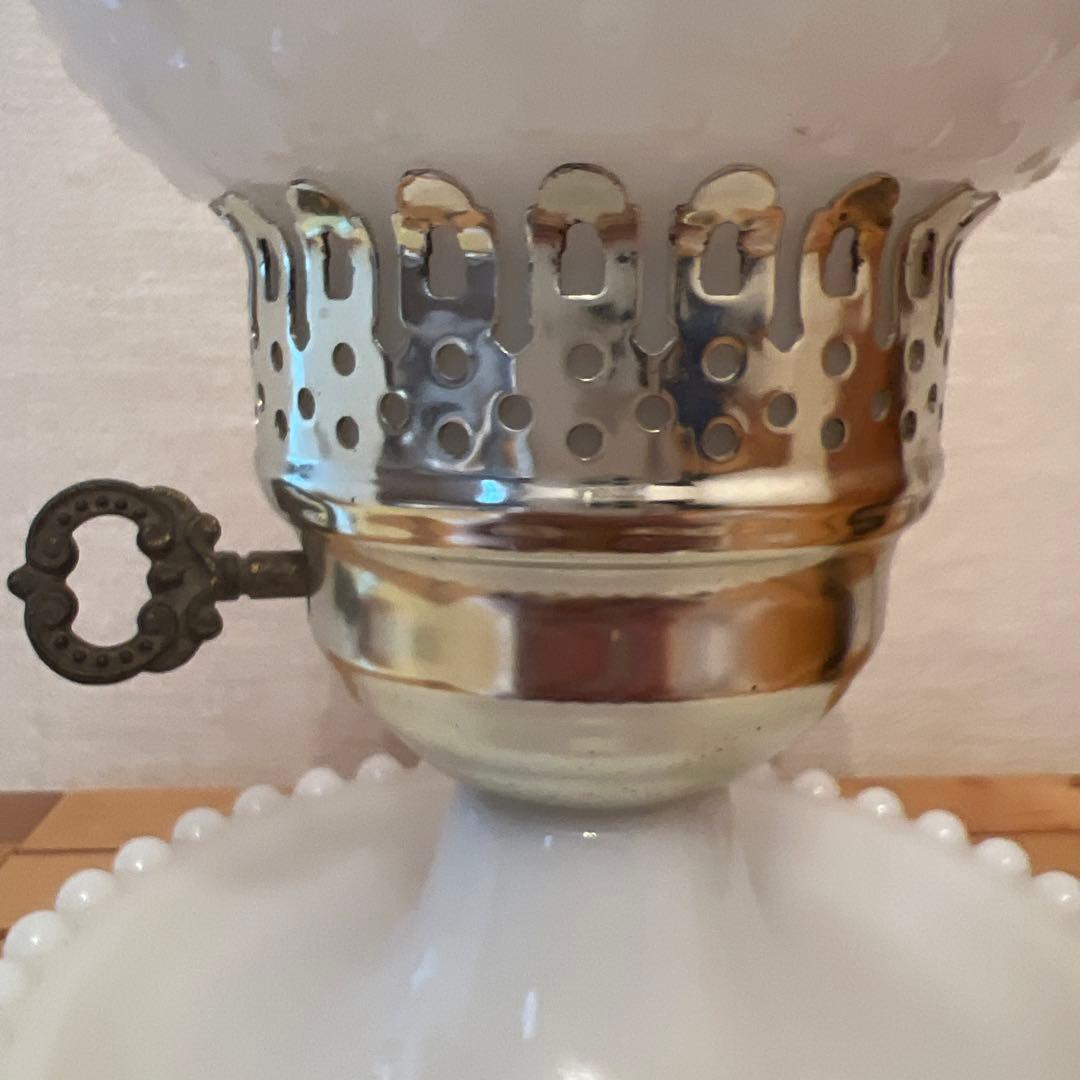 ビンテージランプ　ミルクガラス　ホブネイル　ゴールド