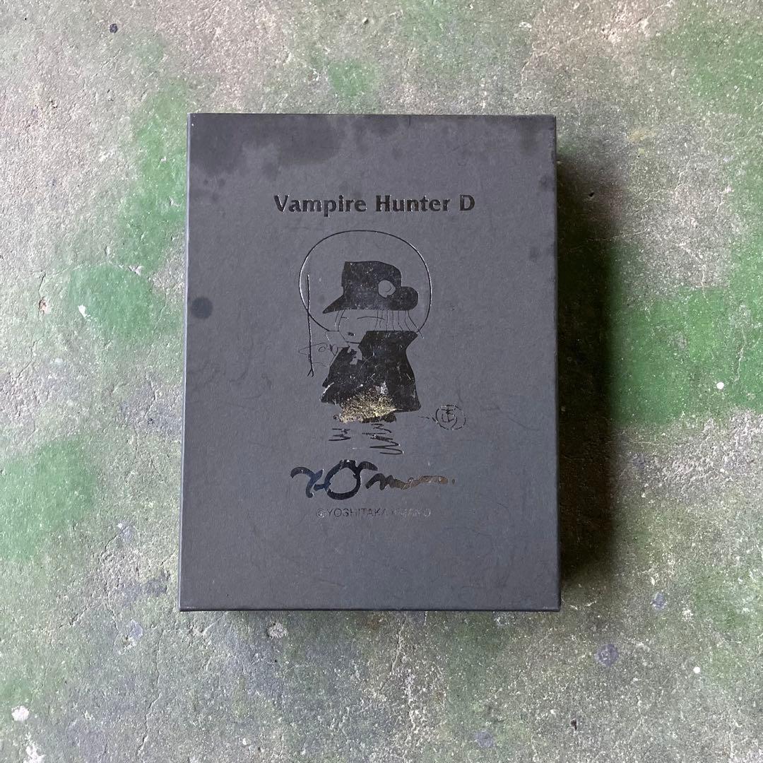 天野喜孝　vampire Hunter Dピンバッジ