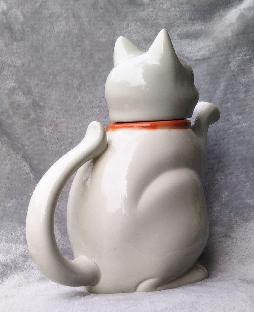 ゲーベル社 猫ティーポット　水注