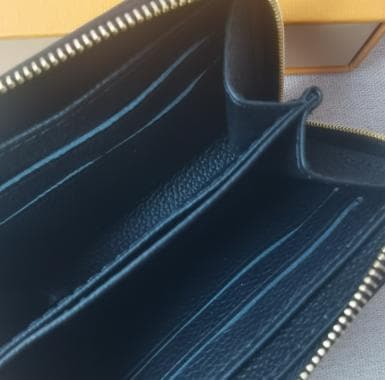 極美品 M69787 ケース財布