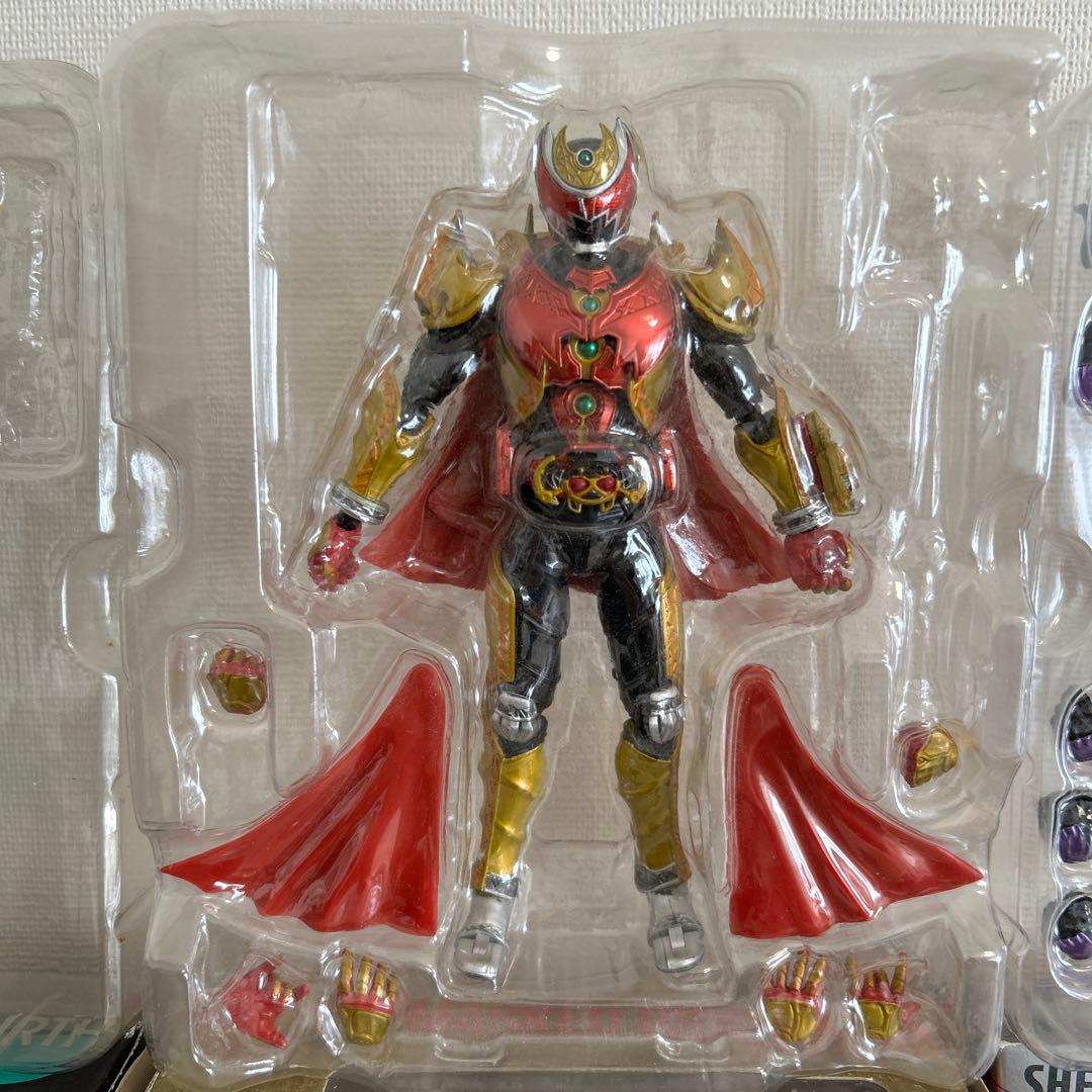 仮面ライダー s.h.figuarts フィギュアーツ 王蛇 カブト ゴースト