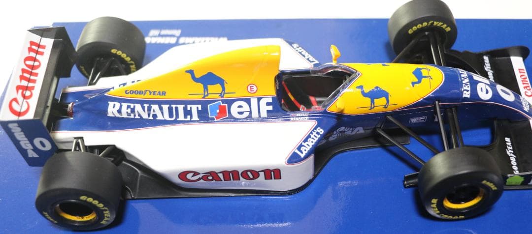 ポールズモデル　　１／1８　ウィリアムズ・ルノーＦＷ１５　デーモン・ヒル仕様