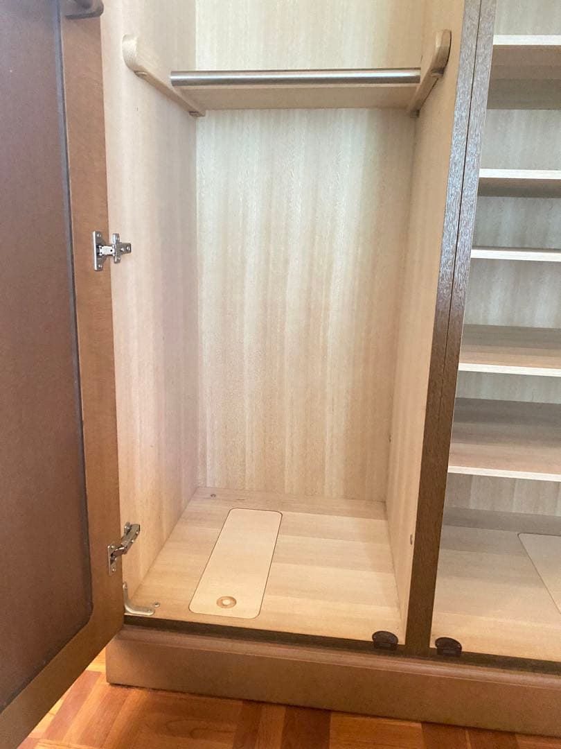 洋服クローゼット　洋ダンス　２枚扉　木製タンス　ワードローブ